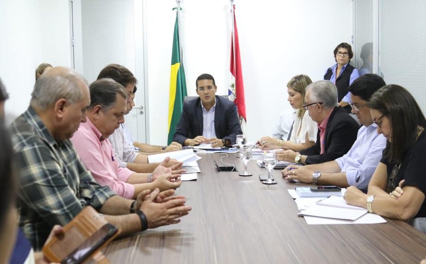 Cosems discute com Sesau pautas de interesse dos municípios alagoanos