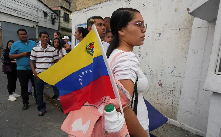 Brasil, Colômbia e México pedem solução via institucional na Venezuela