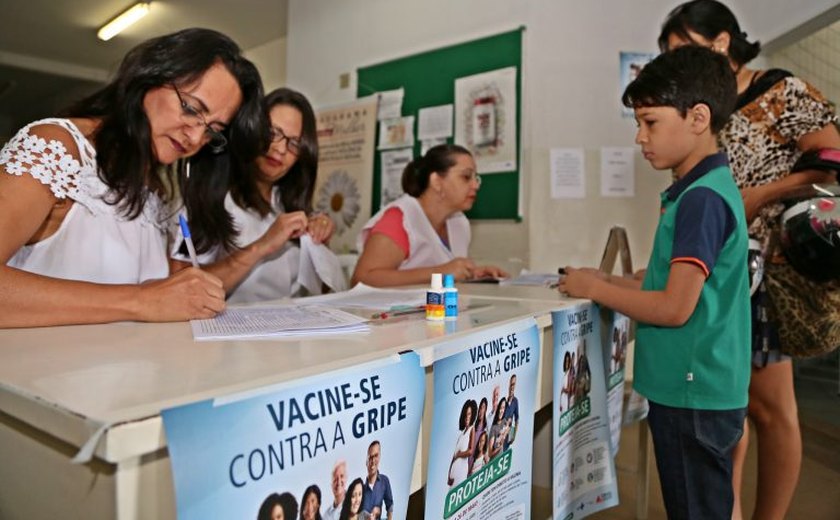 Programa nacional de vacinação nas escolas vira lei