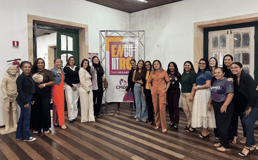 SEMU informa calendário de ações do Agosto Lilás em Penedo durante Encontro das Mulheres