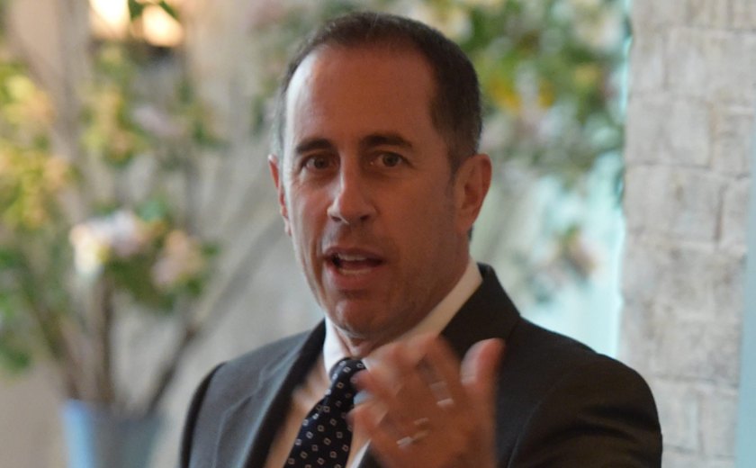 Estudantes fazem protesto em discurso de Jerry Seinfeld nos EUA; ator é conhecido por postura pró-Israel
