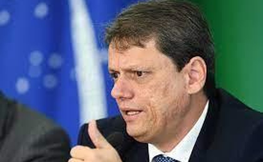 Tarcísio de Freitas/X, sobre Trump: que esteja de volta em breve às ruas para sua campanha