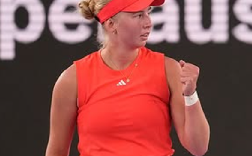 Clara Tauson e jovem sensação Mirra Andreeva desbancam favoritas e disputam a final em Dubai