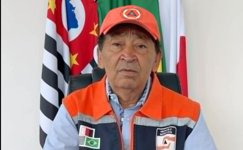 Prefeito de Taboão da Serra tem estado de saúde estável e respira sem aparelhos, diz boletim