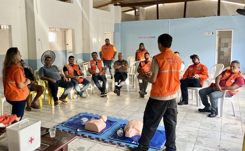 Oficinas de primeiros socorros capacitam Núcleos Comunitários em 30 bairros de Maceió