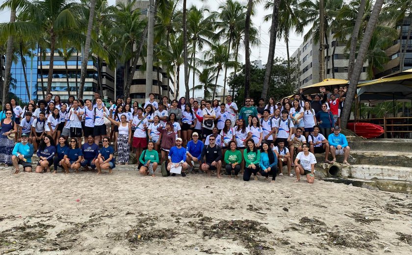 Conduta Responsável: IMA leva 130 estudantes para aula de campo nas piscinas naturais da Pajuçara