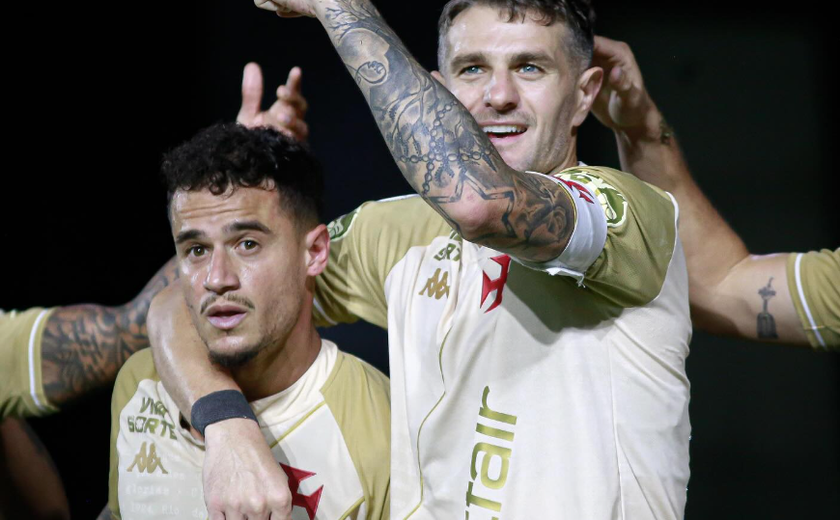 Em noite de Coutinho, Vasco bate Atlético-MG e volta a vencer no Brasileirão após 5 jogos