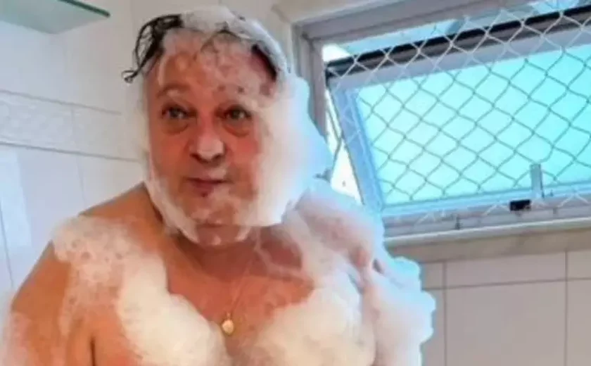 Após dizer que não toma banho, Jacquin posta vídeo no chuveiro: 'Amanhã escovo os dentes'