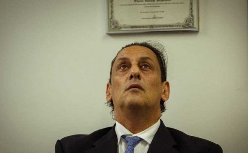 Braço direito de Wassef atuou na defesa de Queiroz após prisão em Atibaia
