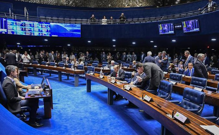 Senado pode votar indenização e pensão para crianças com zika vírus