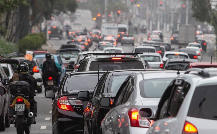 SP tem 3 km de congestionamento no horário de pico no período da manhã