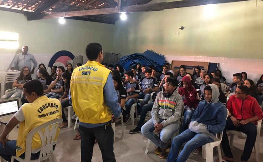 Prefeitura leva palestra de trânsito para escolas da rede municipal de Arapiraca