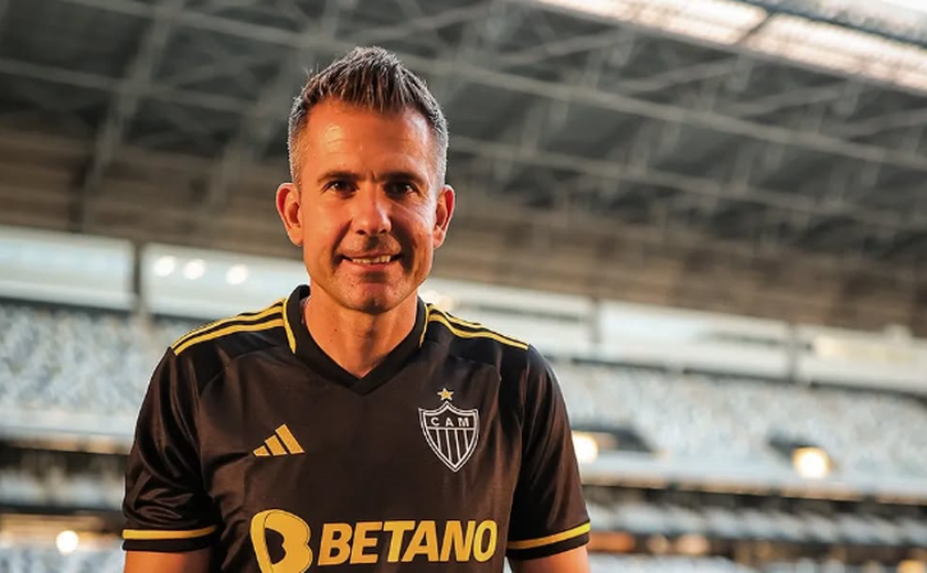 Diretor do Atlético-MG admite erros e 'alívio' após escapar de rebaixamento