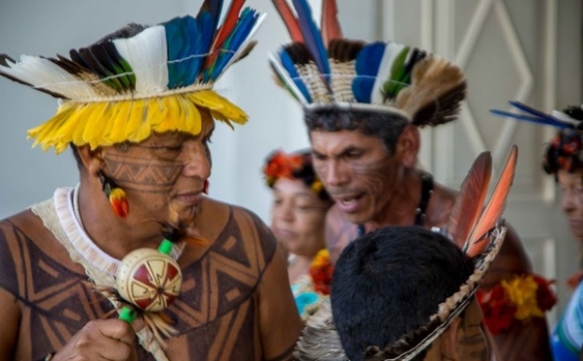 Cultura: exposição homenageia povos indígenas até o dia 5 de maio