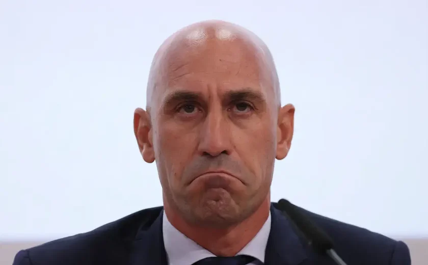 Treinadora da seleção espanhola nega ter punido Hermoso após denúncia contra Rubiales