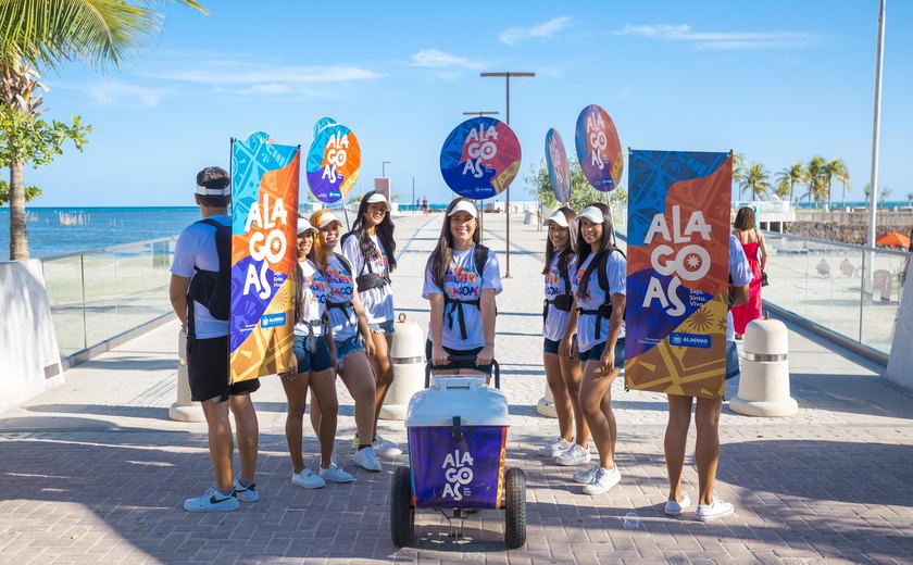 Verão o ano inteiro: Secretatria de Turismo realiza ação de marketing em praias do estado