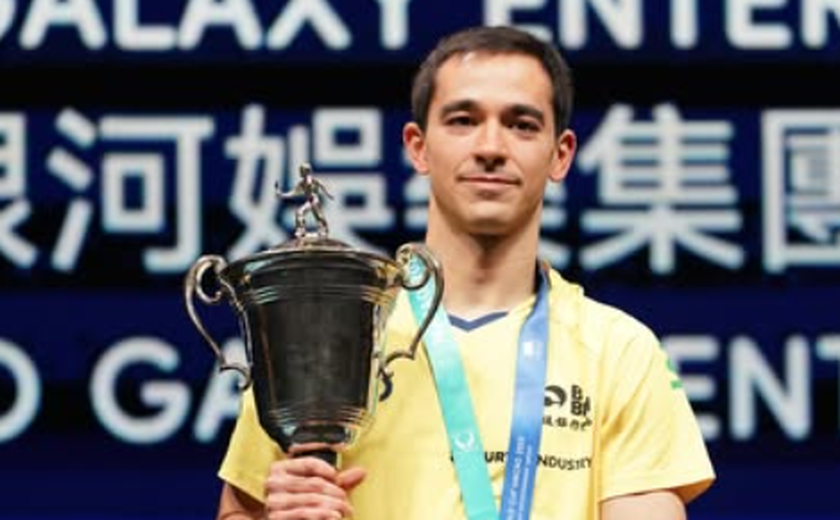 Hugo Calderano vence na estreia e avança no Mundial de tênis de mesa em Doha