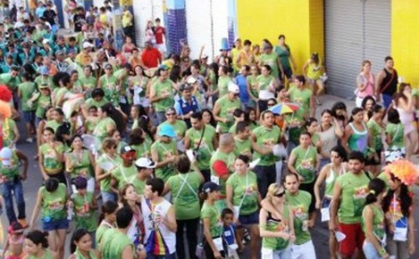 Arapiraca: Bloco Tô Seguro leva conscientização para o Folia de Rua 2015
