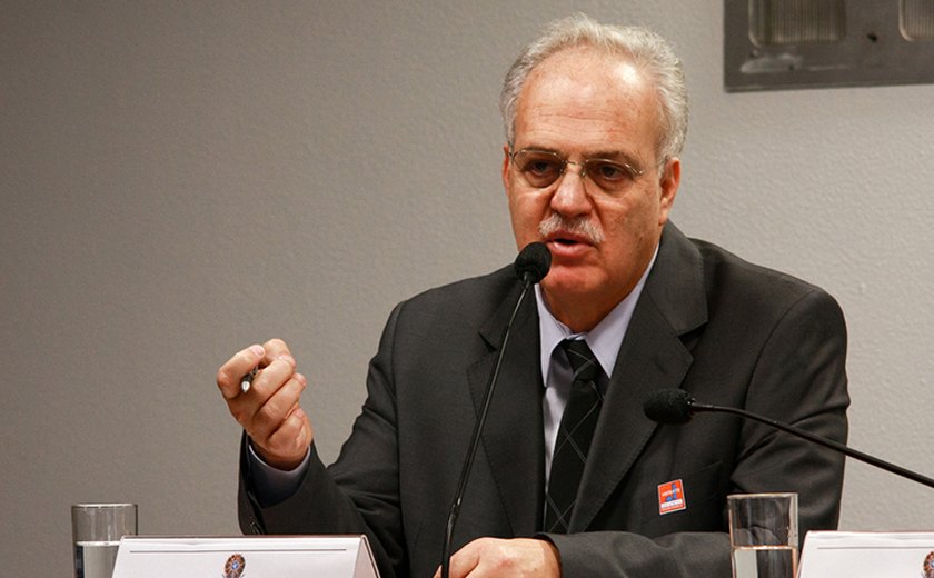 Ciência sem Fronteiras deve ampliar bolsas na pós-graduação