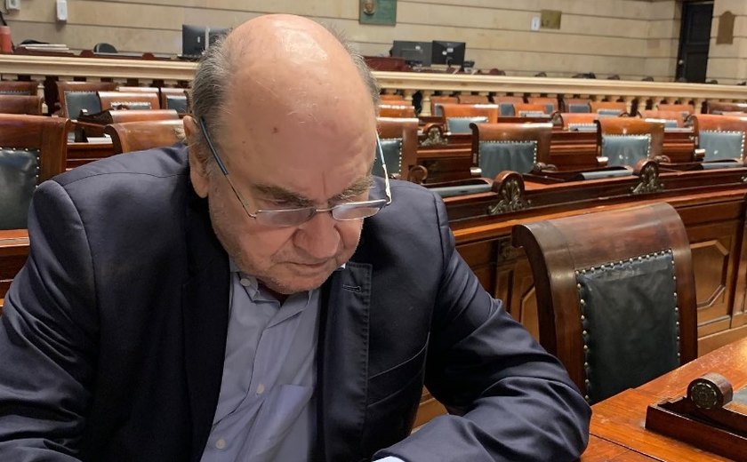 Rompimento e ausência em cerimônia de posse: as desavenças entre Paes e Cesar Maia, que se filiou ao PSD