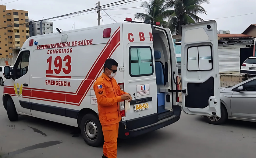 Corpo de Bombeiros socorre homem vítima de choque elétrico em Maceió
