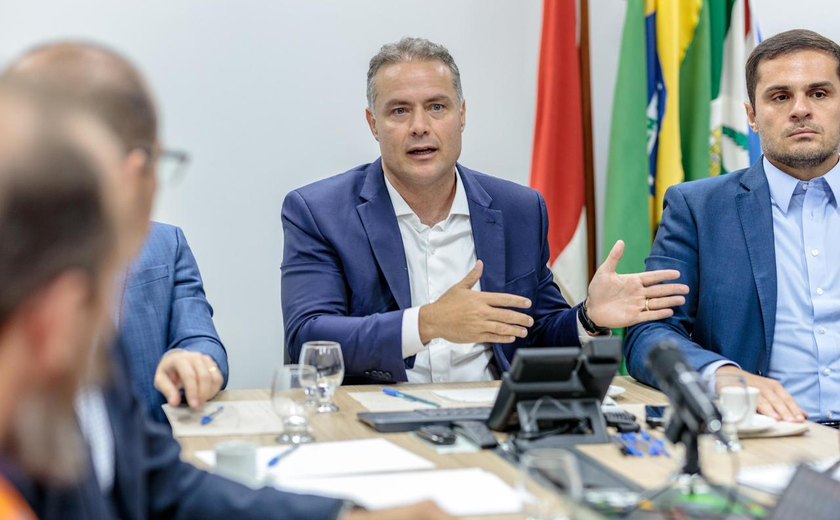 Renan Filho: “O momento é de preservar vidas e trabalhar integradamente para monitorar o cenário de um possível afundamento de solo”