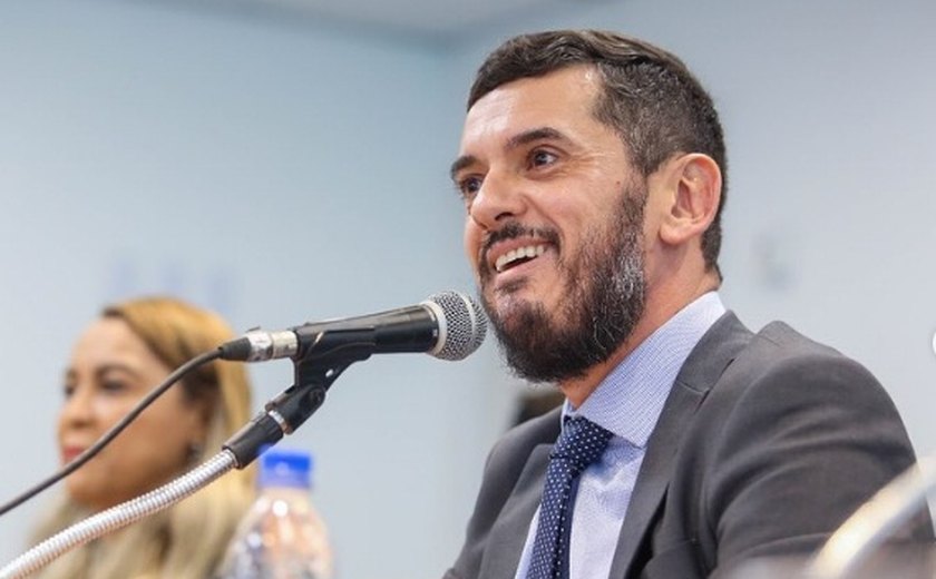 Rodrigo Bacellar 'assume coordenação' do União Brasil no Rio após se desfiliar do PL