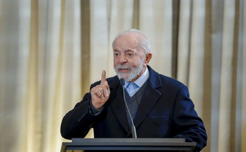 INSS: 'poderia ter pirotecnia sem apurar. Houve seriedade', diz Lula