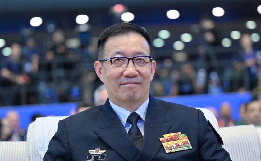 China critica 'intimidação' estrangeira, mas evita apoiar Irã contra Israel