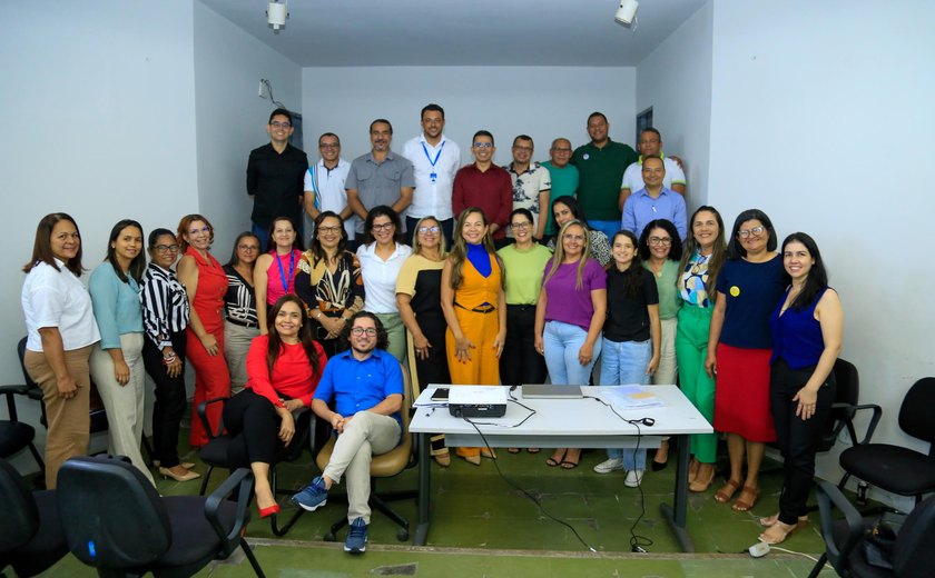 Seduc promove primeira reunião com subgerentes especiais regionais