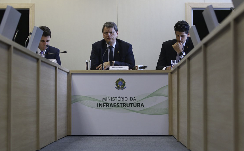 Infraestrutura: concentração de caminhoneiros em rodovias já ocorre em 14 Estados