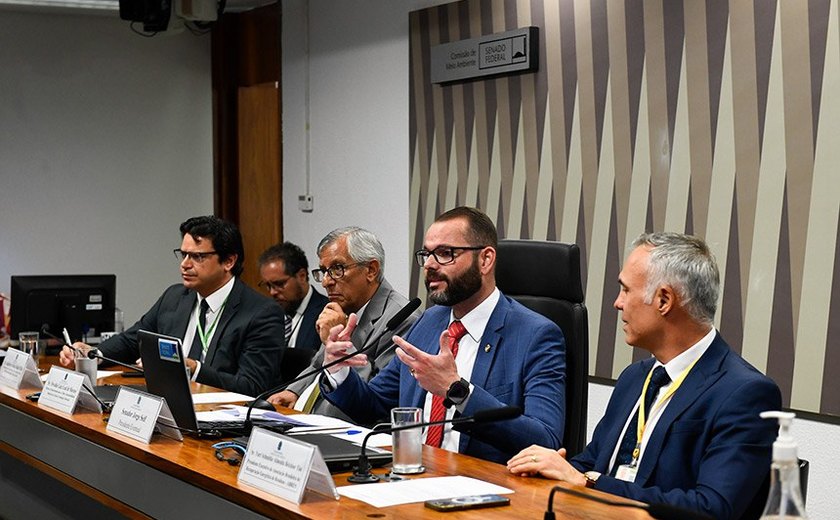 Debatedores defendem reciclagem e aproveitamento energético de resíduos