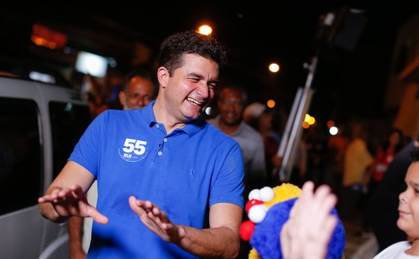 “Turismo é coisa séria e precisamos de gente qualificada”, diz Rui em defesa do setor