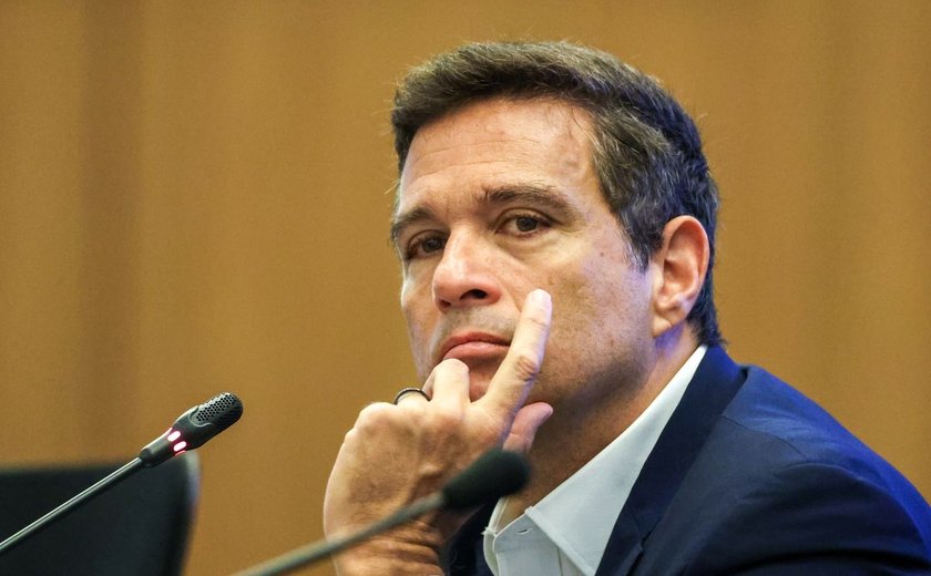 Alta de juros não está no cenário base do BC, diz Campos Neto