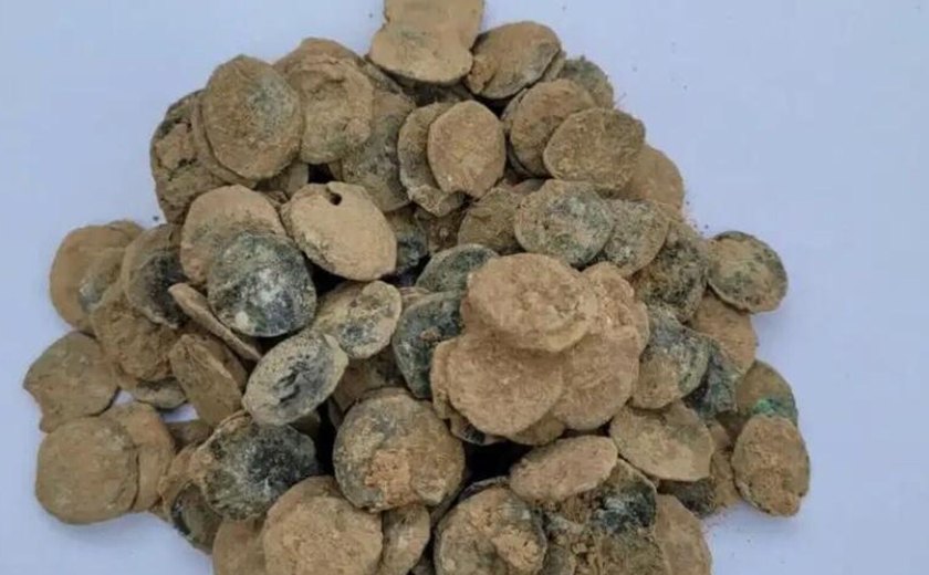 Rara coleção de moedas de 2 mil anos é encontrada na área de atual Israel (veja fotos)