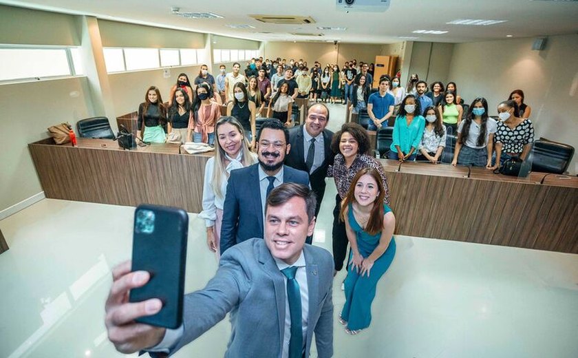 OAB Alagoas implanta programa para se aproximar de estudantes universitários