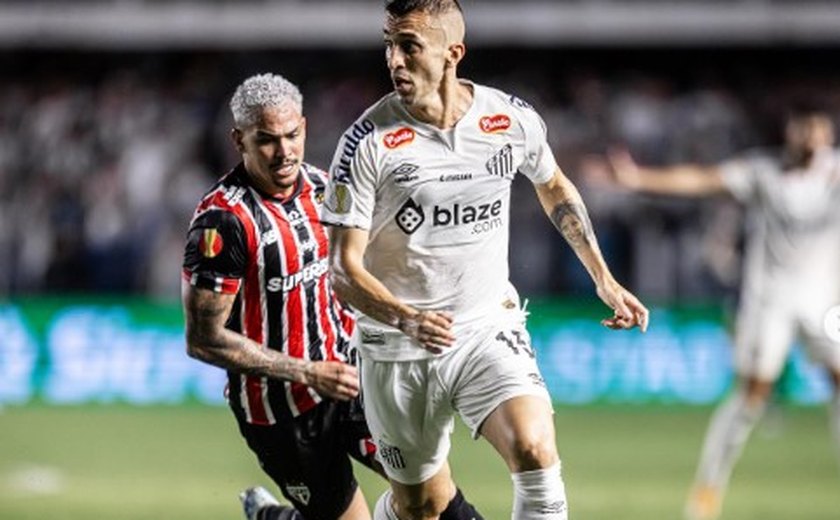 João Schmidt tem lesão muscular diagnosticada e desfalca o Santos; Barreal treina com o elenco