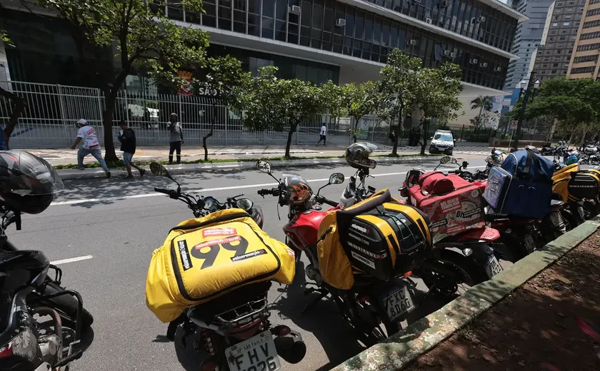 Justiça de SP derruba proibição e mototáxi volta a ser oferecido
