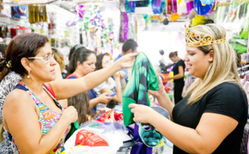 Produtos e serviços de carnaval estão 7,42% mais caros este ano que em 2014