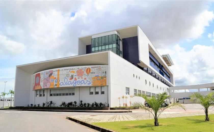 Hospital Metropolitano de AL celebra cinco anos de funcionamento com mais de 1 milhão de exames realizados