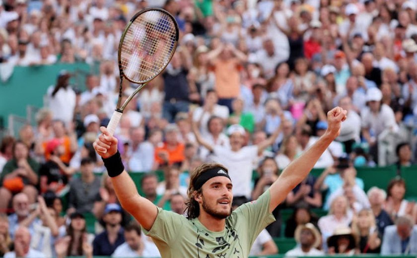 Tsitsipas bate espanhol e se sagra bicampeão do Masters de Montecarlo