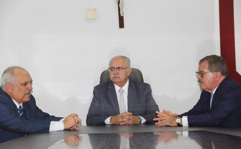 Governador em exercício faz primeira visita oficial a Arapiraca