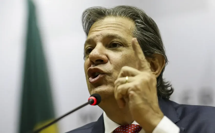 Haddad atribui recente alta do dólar a 'muitos ruídos'
