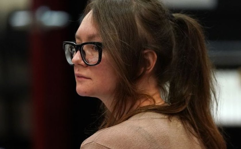 Falsa herdeira Anna Delvey mantém vida de luxo e amizades famosas mesmo em prisão domiciliar; entenda