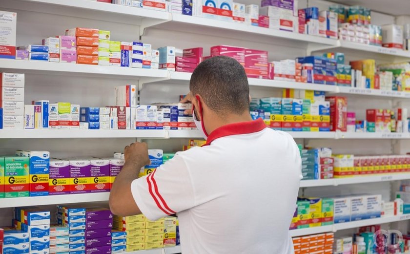 Venda de antigripais dispara e consumidores relatam falta de produtos