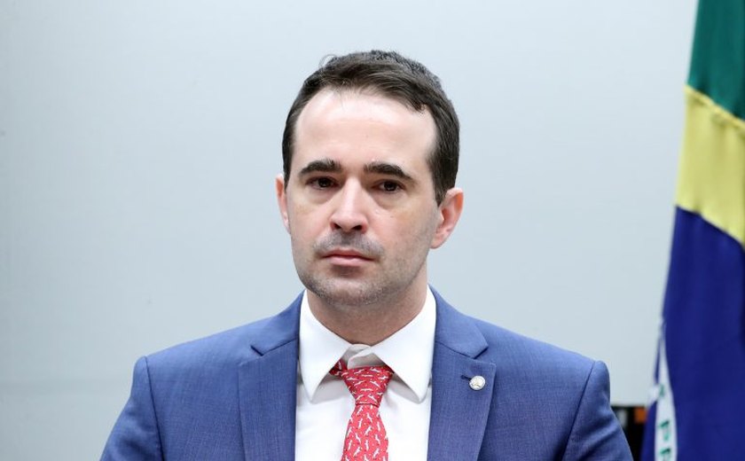 Comissão aprova projeto que direciona 5% de multas ambientais para castração de pets