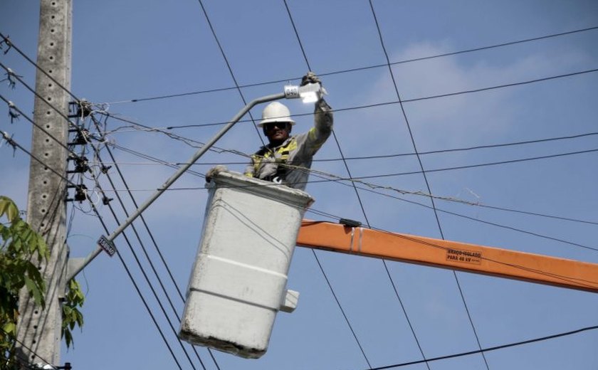 Sancionada lei que aumenta pena para roubo e furto de cabos elétricos e de telefonia