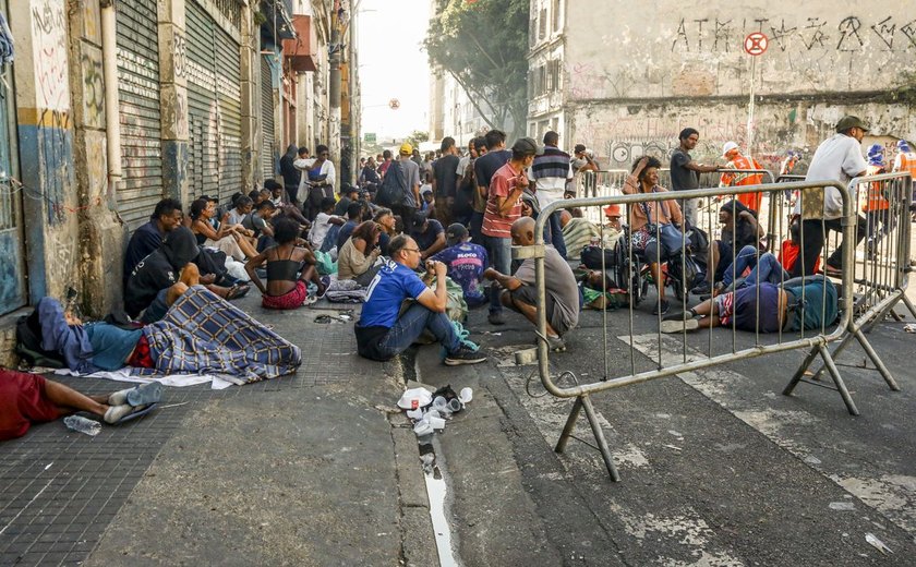 Estrutura da prefeitura leva a confinamento de pessoas na Cracolândia