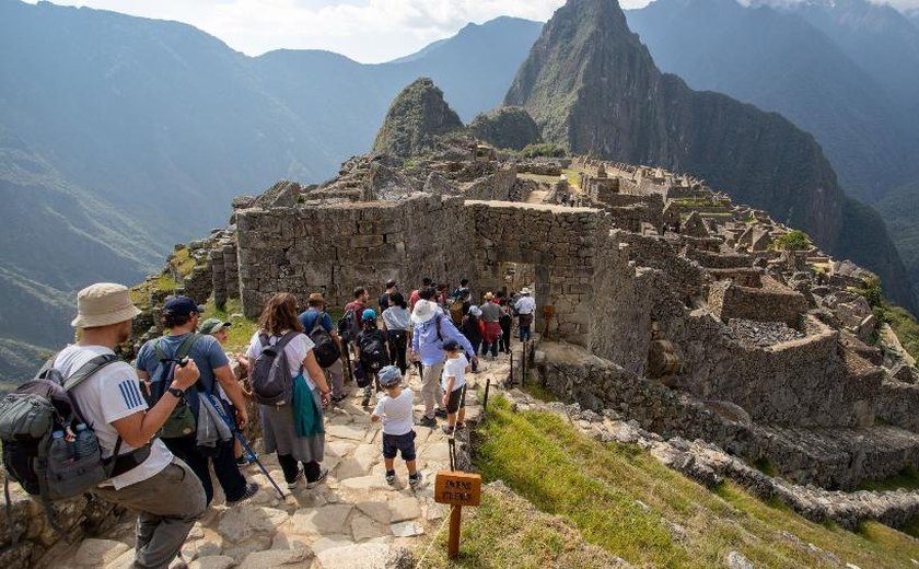 Vídeo mostra tentativa desesperada de salvar turista argentino em Machu Picchu