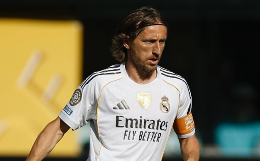 Novo técnico do Milan confirma chegada de Modric em 1ª coletiva no clube: 'É extraordinário'